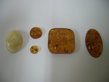 Wholesale Baltic amber cabs - natural amber cabs - natural amber cabochon wholesaler - russian amber cabochons